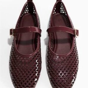 H&M Women's Burgundy perforated Mary Jane Flats 8